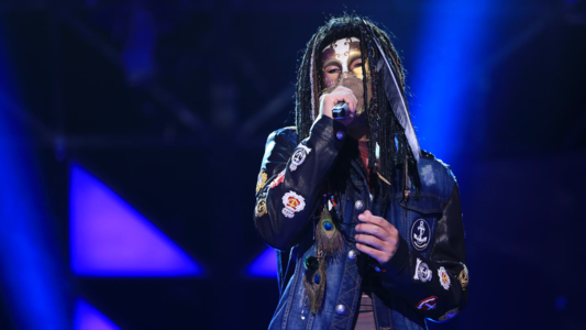 《蒙面歌王》总冠军孙楠被网民骂惨:垃圾节目,嘘声一片